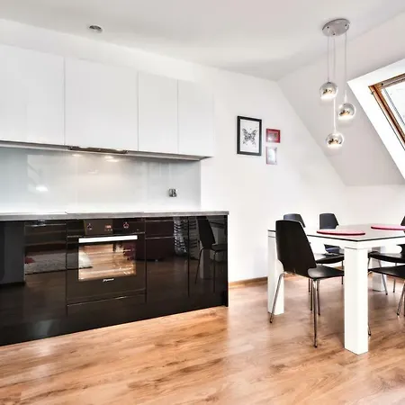 4seasons Z Prywtna Sauna I Kominkiem