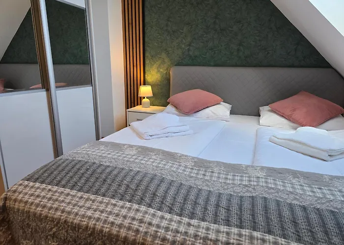 4seasons Z Prywtna Sauna I Kominkiem Apartment