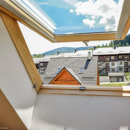 4seasons Z Prywtna Sauna I Kominkiem アパート カルパッチ