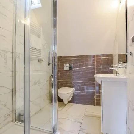 4seasons Z Prywtna Sauna I Kominkiem カルパッチ